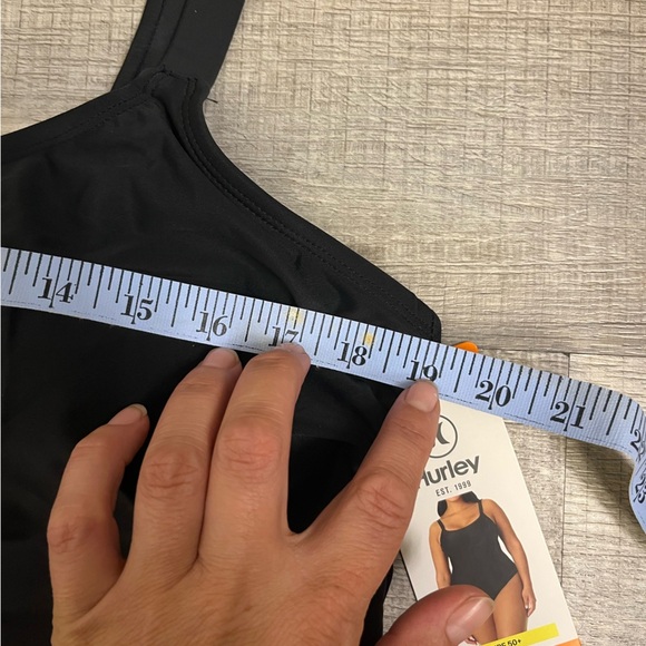 Hurley NWT Black One Piece Swimsuit Sleek Design, Women’s Sz XXL - Picture 9 of 13